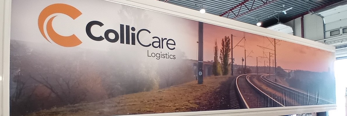Flexsign leverar nye ColliCare lastbilar och trailer med nye reklam